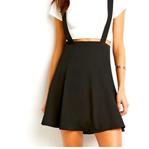 Overall skirt in black